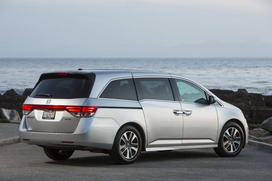  Honda Odyssey 2014 года  (фото 22 из 54)
